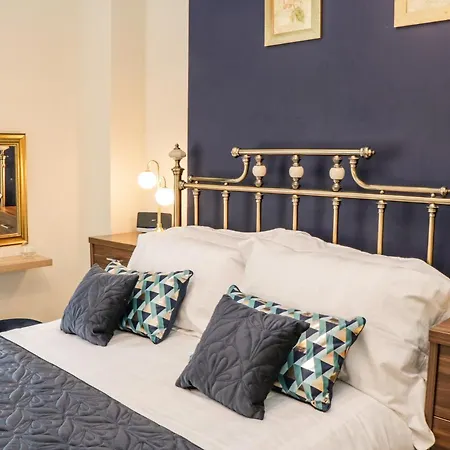 Lejlighed St Hilda's Corner House *